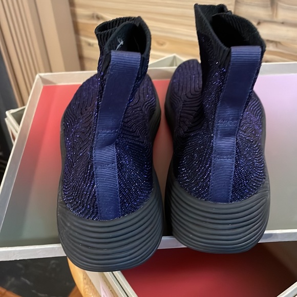 Size 5.5 M/7W New black & purple metallic (Dark Disco) Tabi shoes from iLYSM.com - Picture 8 of 11